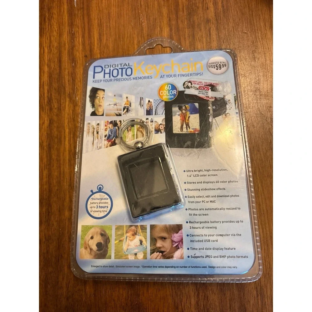 Digital‎ Photo Keychain - chargeable, new